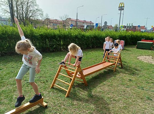 Gr. III Gimnastyka na dworze