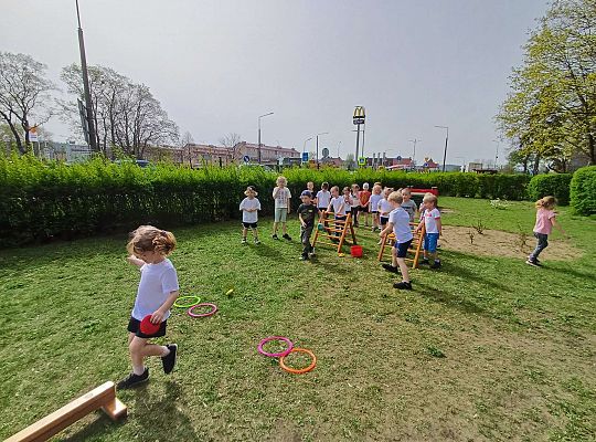 Gr. III Gimnastyka na dworze