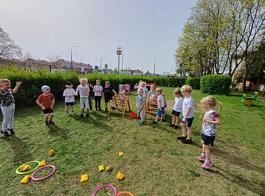 Gr. III Gimnastyka na dworze