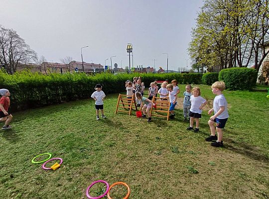 Gr. III Gimnastyka na dworze