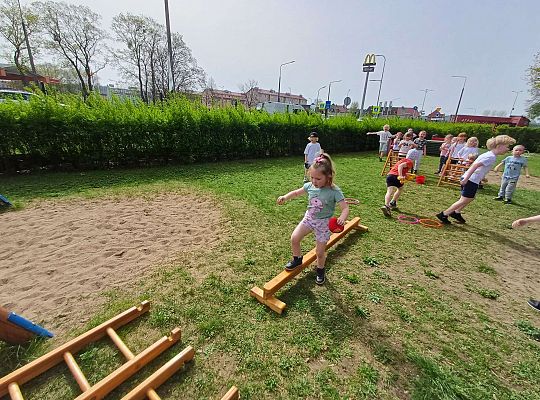 Gr. III Gimnastyka na dworze