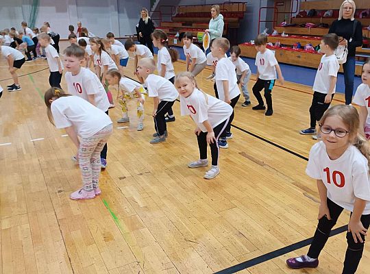 Gr. IV Sportowa zabawa z dobrą energią