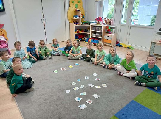 Dzieci wykonują zadania