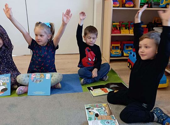 Dzieci odpowiadają na pytania