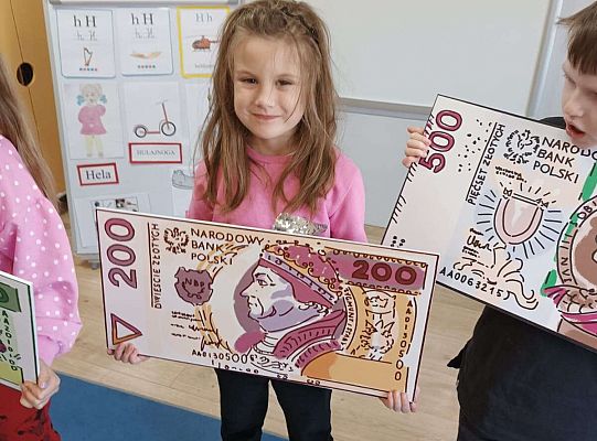 Gr. IV  Bezpieczne Finanse - program edukacyjny