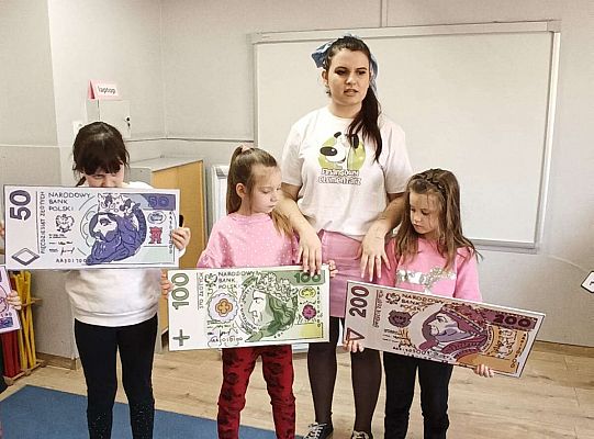 Gr. IV  Bezpieczne Finanse - program edukacyjny