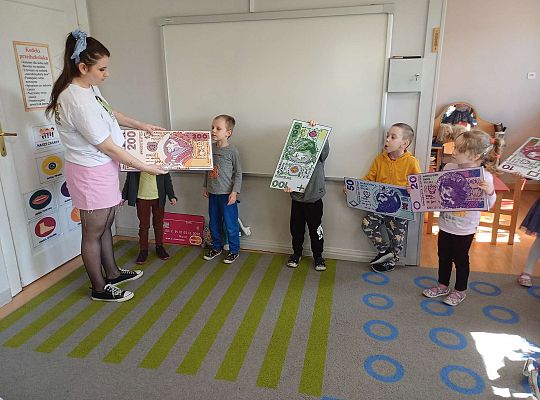 Gr. III Bezpieczne Finanse - program edukacyjny