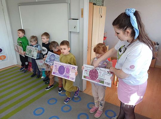 Gr. III Bezpieczne Finanse - program edukacyjny