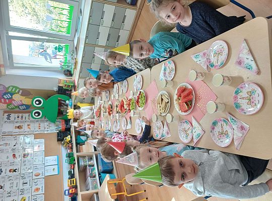 Gr. III Urodzinki Hani