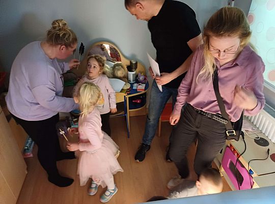 Gr. III Zajęcia otwarte dla rodziców - Teatr cieni