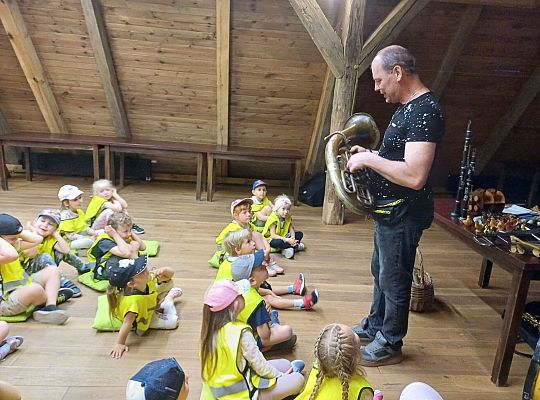 Gr. III Wycieczka do muzeum w Swołowie oraz warsztaty muzyczne