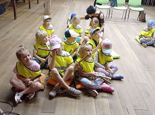 Gr. III Wycieczka do muzeum w Swołowie oraz warsztaty muzyczne