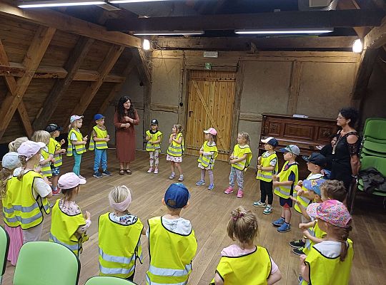 Gr. III Wycieczka do muzeum w Swołowie oraz warsztaty muzyczne