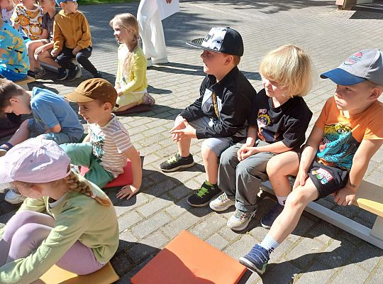 Gr. III i IV Zajęcia przyrodnicze - wilk