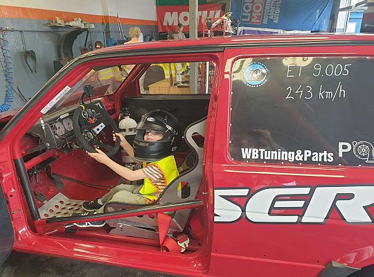 Gr. IV Wizyta w warsztacie samochodowym taty Pawła