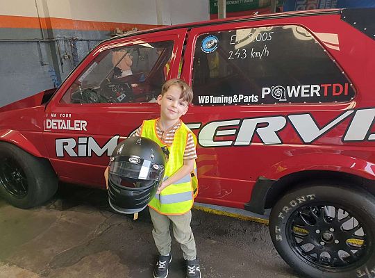 Gr. IV Wizyta w warsztacie samochodowym taty Pawła