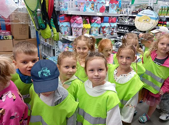 Dzieci w sklepie