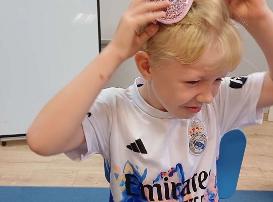 Gr. IV Jesienne dary - robimy szaszłyki owocowe