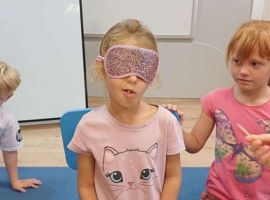 Gr. IV Jesienne dary - robimy szaszłyki owocowe