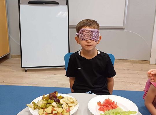 Gr. IV Jesienne dary - robimy szaszłyki owocowe