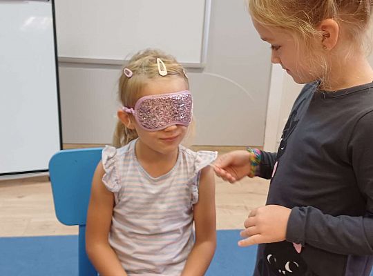 Gr. IV Jesienne dary - robimy szaszłyki owocowe