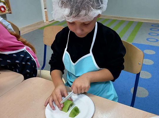 Gr. III Robimy owocowe szaszłyki