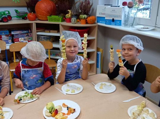 Gr. III Robimy owocowe szaszłyki