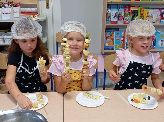 Gr. III Robimy owocowe szaszłyki