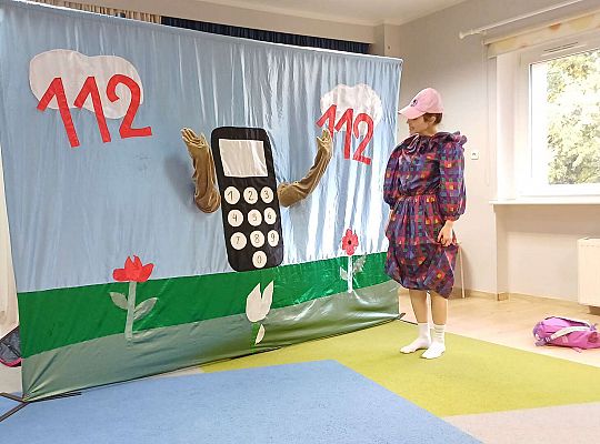 Teatrzyk - "Wybierz numer 112"
