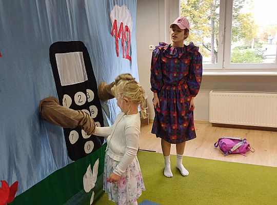 Teatrzyk - "Wybierz numer 112"