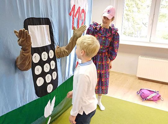 Teatrzyk - "Wybierz numer 112"