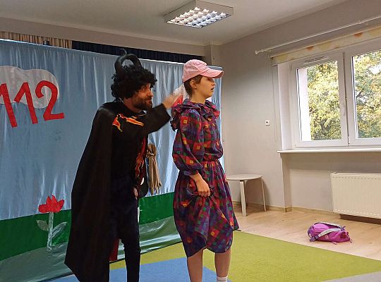 Teatrzyk - "Wybierz numer 112"