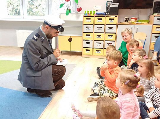 Teatrzyk - "Wybierz numer 112"