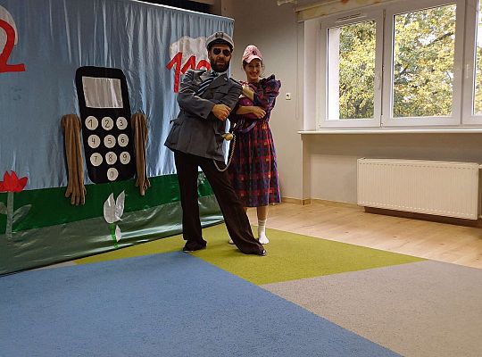 Teatrzyk - "Wybierz numer 112"