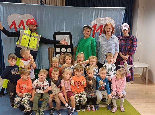 Teatrzyk - "Wybierz numer 112"