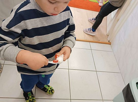 Gr.I Maluchy myją zęby