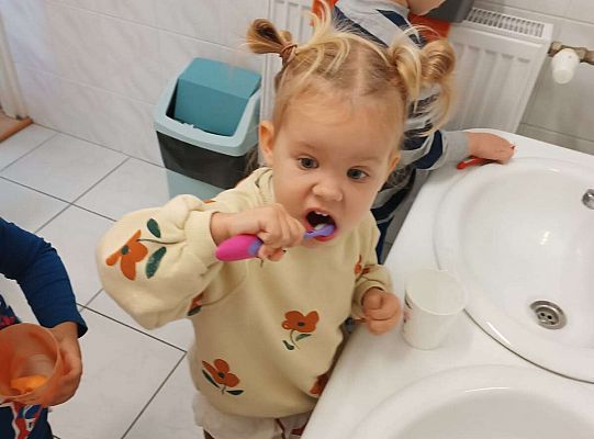 Gr.I Maluchy myją zęby