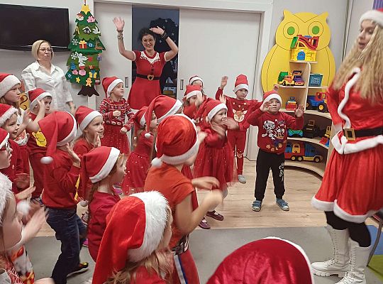 Gr. III i IV Zabawy z Mikołajem