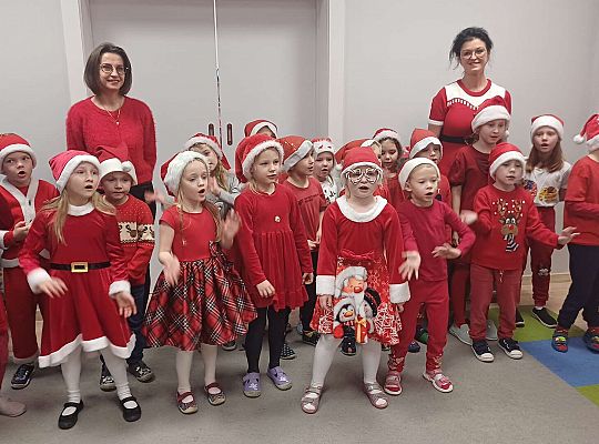 Gr. III i IV Zabawy z Mikołajem