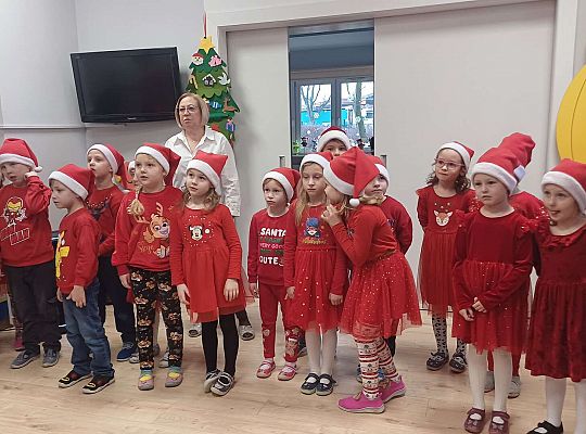 Gr. III i IV Zabawy z Mikołajem