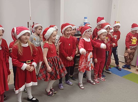 Gr. III i IV Zabawy z Mikołajem