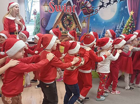 Gr. III i IV Zabawy z Mikołajem