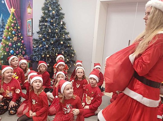 Gr. III i IV Zabawy z Mikołajem