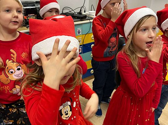 Gr. III i IV Zabawy z Mikołajem