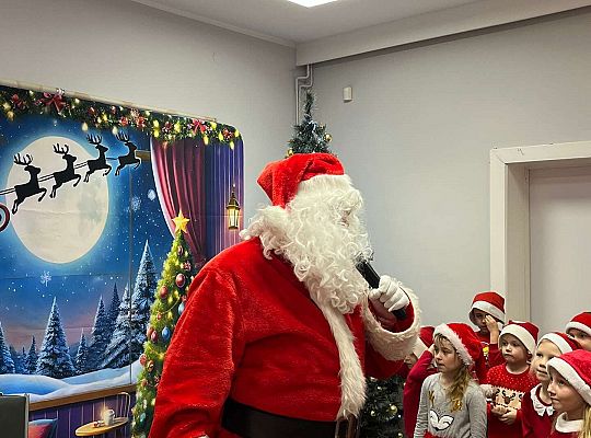 Gr. III i IV Zabawy z Mikołajem