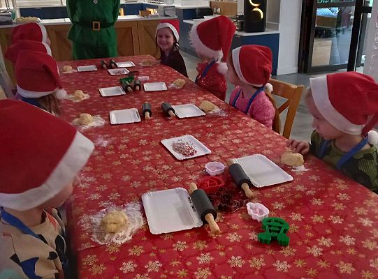 Gr. III Wycieczka do Wioski Św. Mikołaja w Rowach