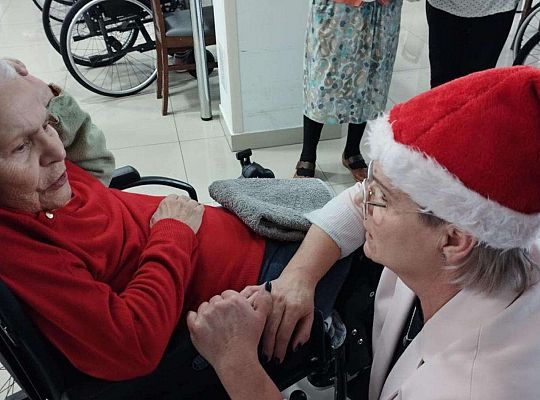 Świąteczna wizyta w Domu Seniora "Magnolia"