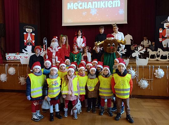 Gr. III  I IV Koncert Mikołajkowy w Zespole Szkół Mechanicznych