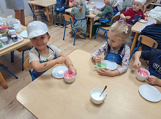 Gr.II. Robimy pierniczki z mamą Franka