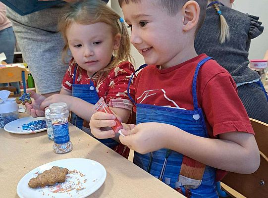 Gr.II. Robimy pierniczki z mamą Franka